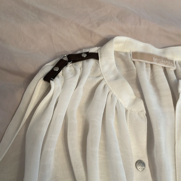 Michael Kors cream blouse oversized hi-lo size S - Picture 2 of 7